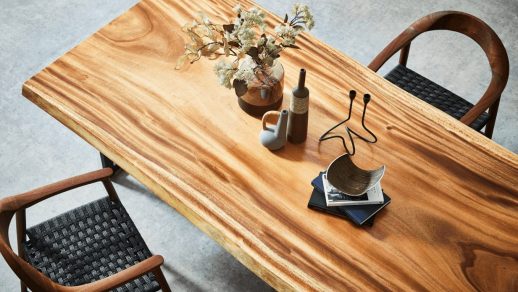 モンキーポッドの一枚板テーブル