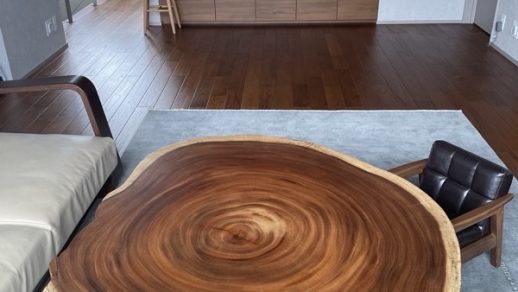 モンキーポッド一枚板ローテーブル納品事例